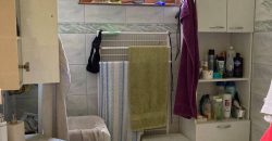 Csillaghegy legjobb utcájában pár éve épült ház gyönyörű veteményeskerttel