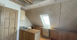 Eladó napelemes ház medencével és egyéb különleges megoldásokkal